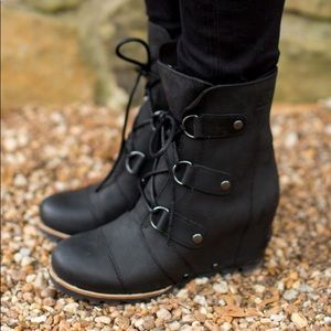 Sorel Joan of Arctic Lace Up Wedge Boot, Black, 6